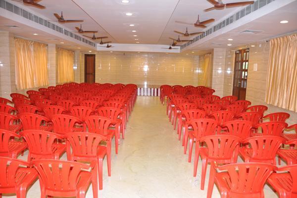 Raya'S Grand Hotel Kumbakonam Exterior foto