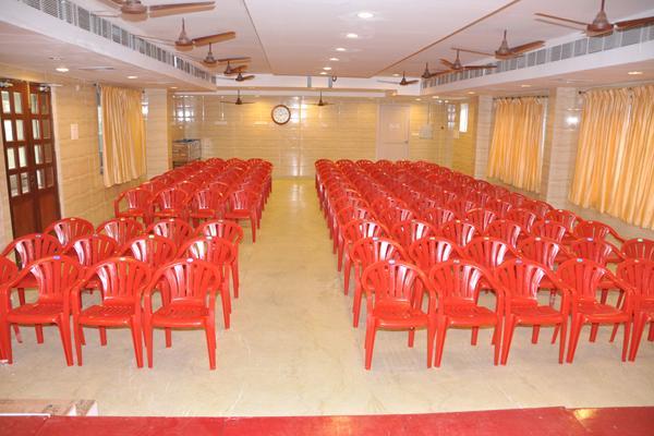 Raya'S Grand Hotel Kumbakonam Exterior foto